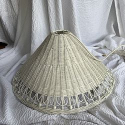 Vintage White Wicker Pendant Lamp