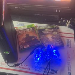 Xbox 360 Slim 4 Gig W Mortal Combat Game And  Call Of Duty 3 