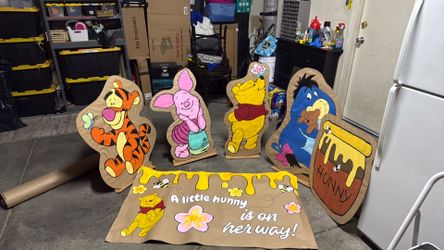 Winnie the Pooh Baby shower decor