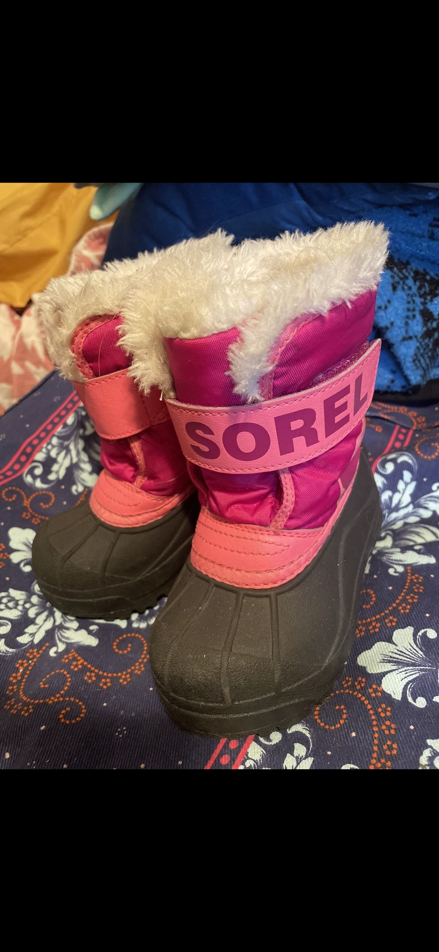 Girls Sorel Snow Boots Size 7