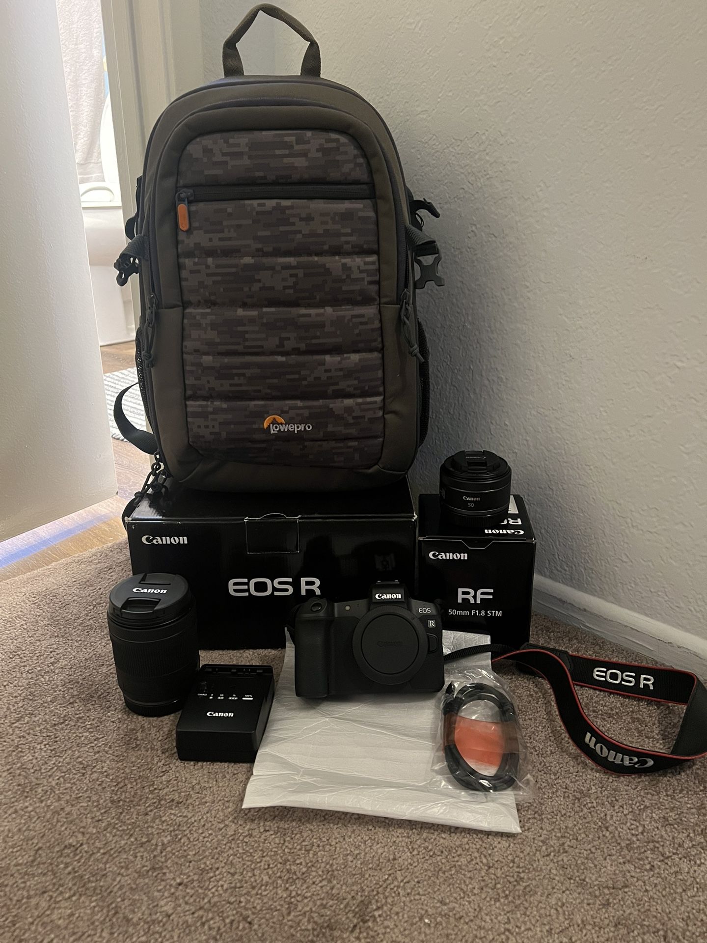 New Canon EOS R Bundle