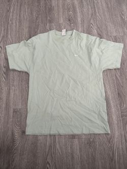 Nike men’s shirt 