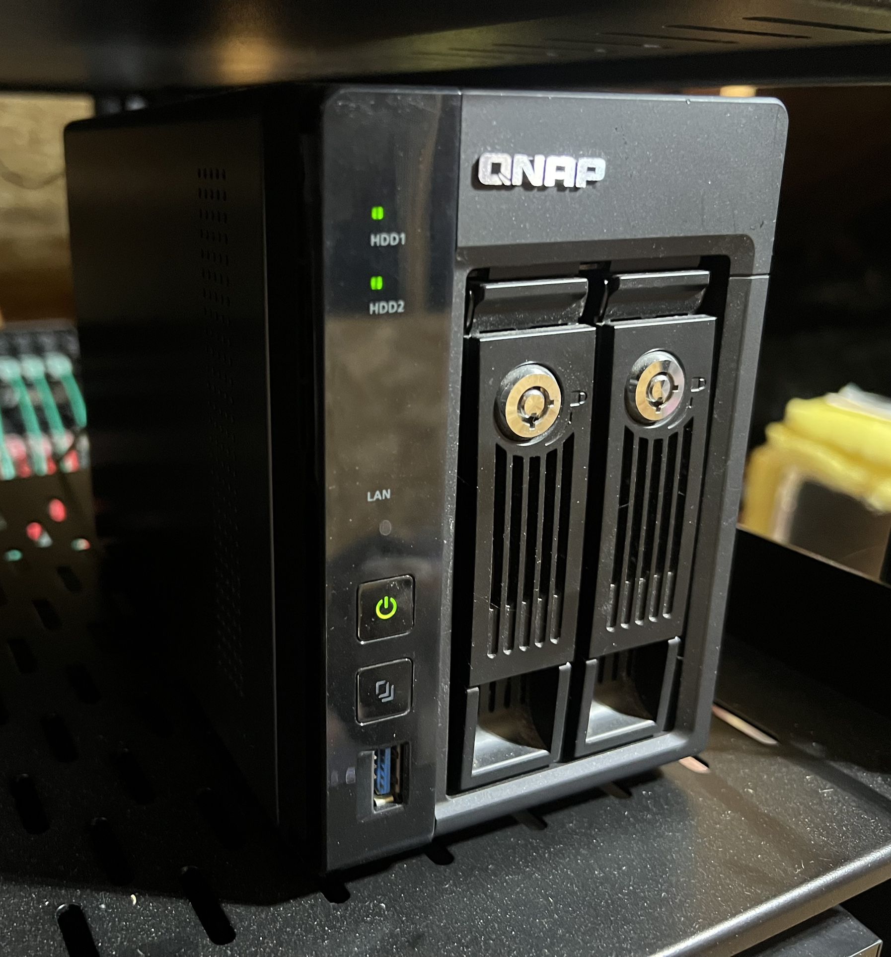 QNAP TS-253A (2 bay nas) with 8tb WD HDD