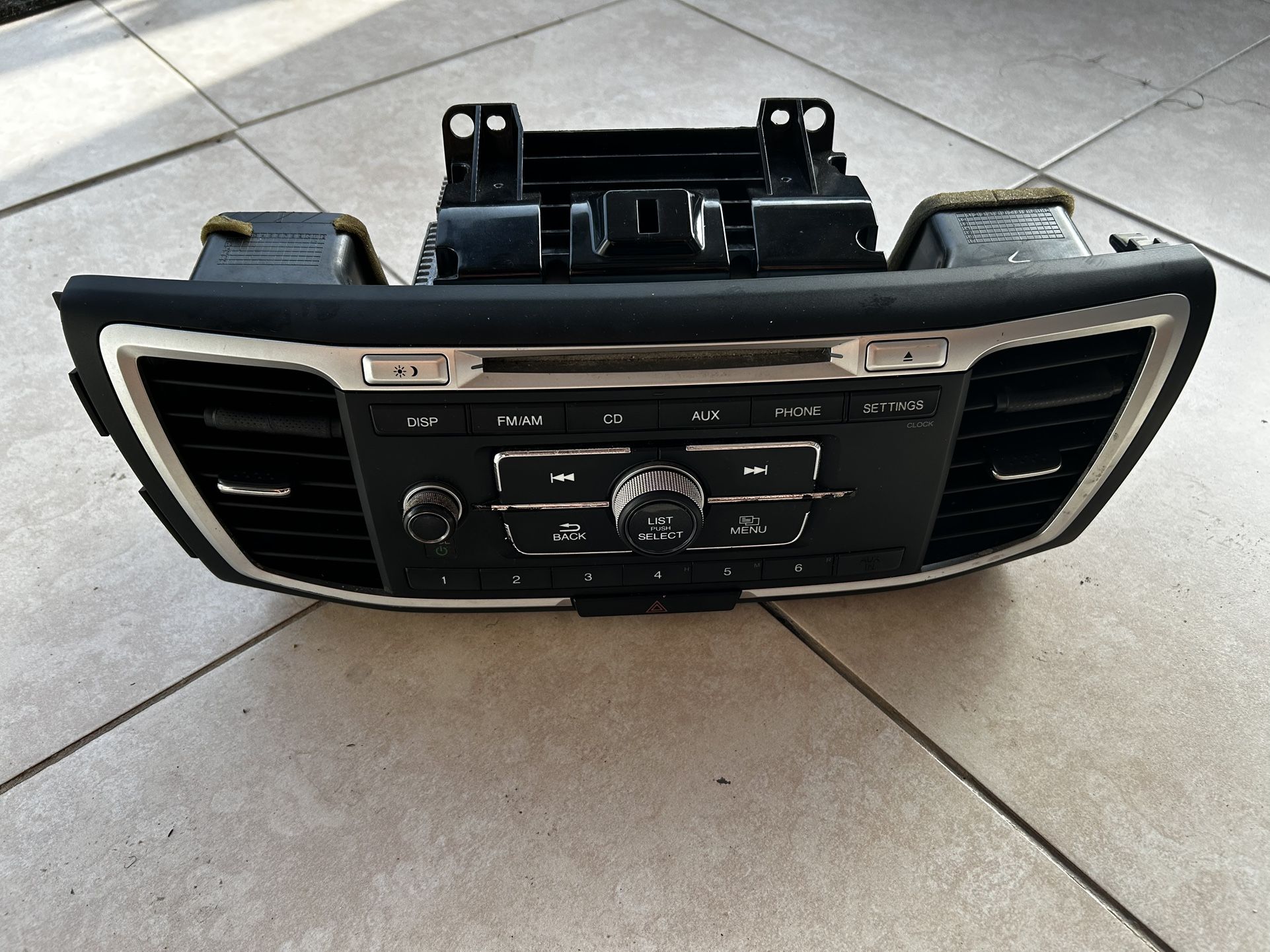HONDA ACCORD SEDAN 2013- 2017OEM RADIO RECEIVER CD AUX