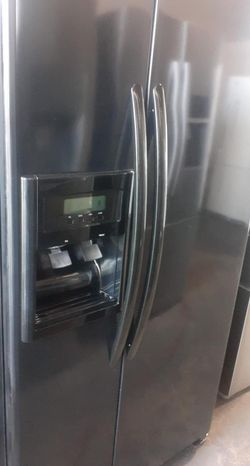 Kitchen Aid Side-by-Side Black Refrigerator Fridge
