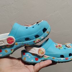 Cocomelon Kids Crocs Size 8c