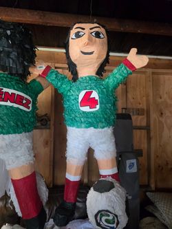 Piñata de  futbolista