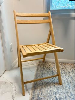 Set of 3 wooden foldable chairs