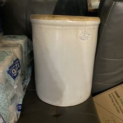8 Gallon BLUE CROWN Pottery Stoneware CROCK USA, Sauerkraut / Pickling EUC 1869 