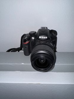 Nikon DSLR camera D3200