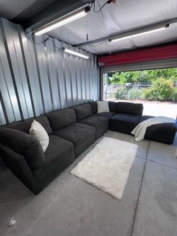 (Delivery) 6pc Modular Sectional Sofa / Couch with Storage Ottoman
