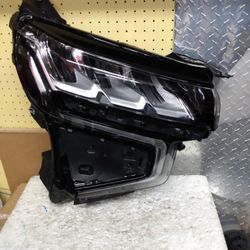 2021 - 24 - CHEVROLET TAHOE- RIGHT- HEADLIGHT 