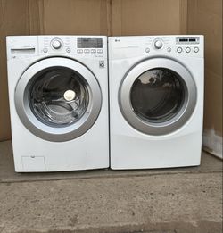 LG washer and gas dryer laundry set