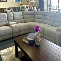 Light Gray Sectional Recliner 