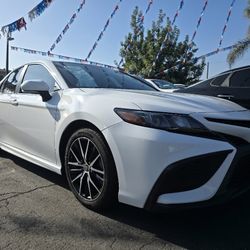 2022 Toyota Camry✅️DOWN/ENGANCHE