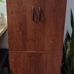 Brown 4 Doors Gabinets