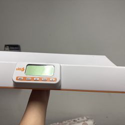 Digital Baby & Pet Scale – Gently Used, Excellent Condition