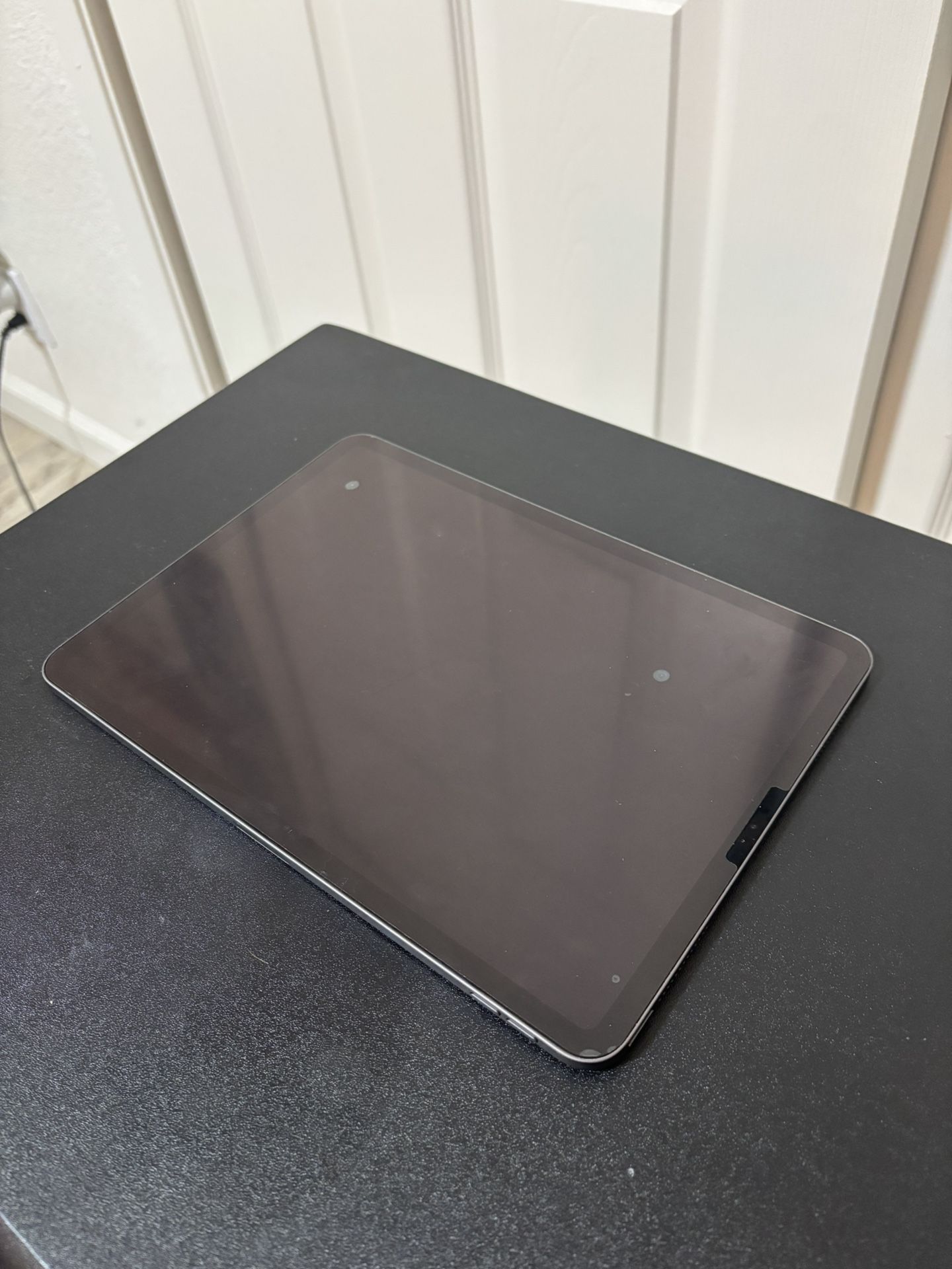 iPad Pro 11-inch 1st Gen (A1980) – 64GB Wi-Fi, Space Gray – Excellent Working Condition