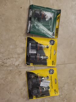9004 Headlight Bulbs $10 For All