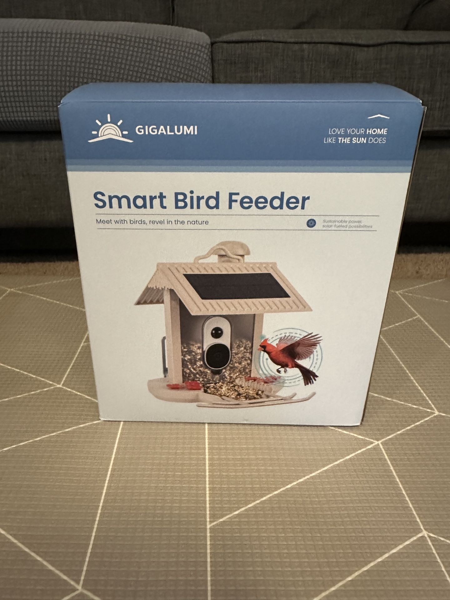 Smart Bird Feeder With Motion Sensing Camera