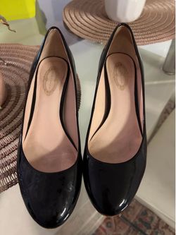 Ellie Tahari shoes