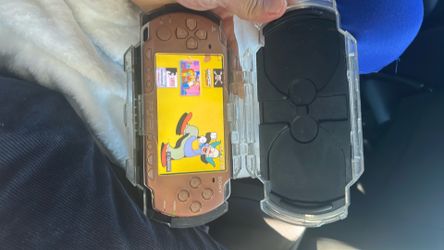 Brown Psp With Case And Over 1000 Games Loaded