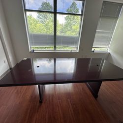Beautiful conference / meeting table 8 feet