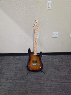 Sunburst Electric Guitar with Maple Neck