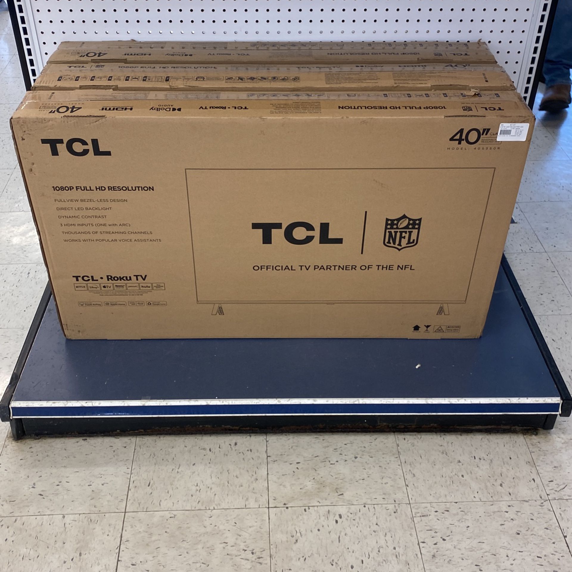 TCL/roku Tv 40” Brand New 