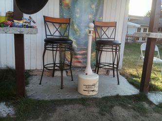New swivel bar stools.