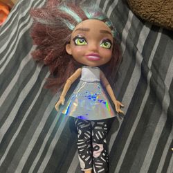 Just Play Art Squad NENE 10-inch Doll With Clothes