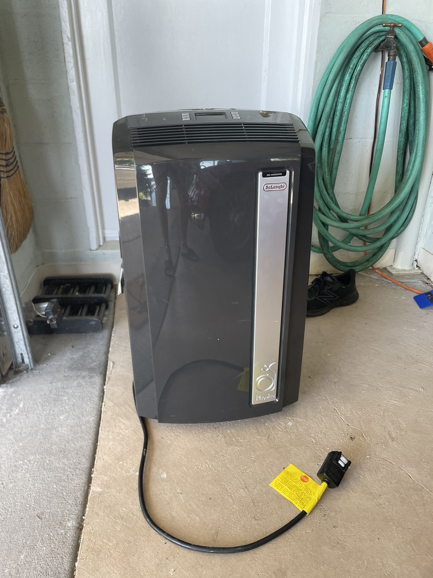 De'longhi 12500 BTU Portable Air Conditioner Pac An125hpek DeLonghi