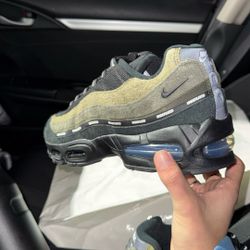 Air max 95 Undefeated size 10.5