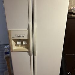 Whirlpool Gold Refrigerator 