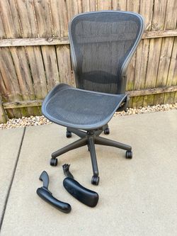 Herman Miller Aeron Large Size C Armless Chair
