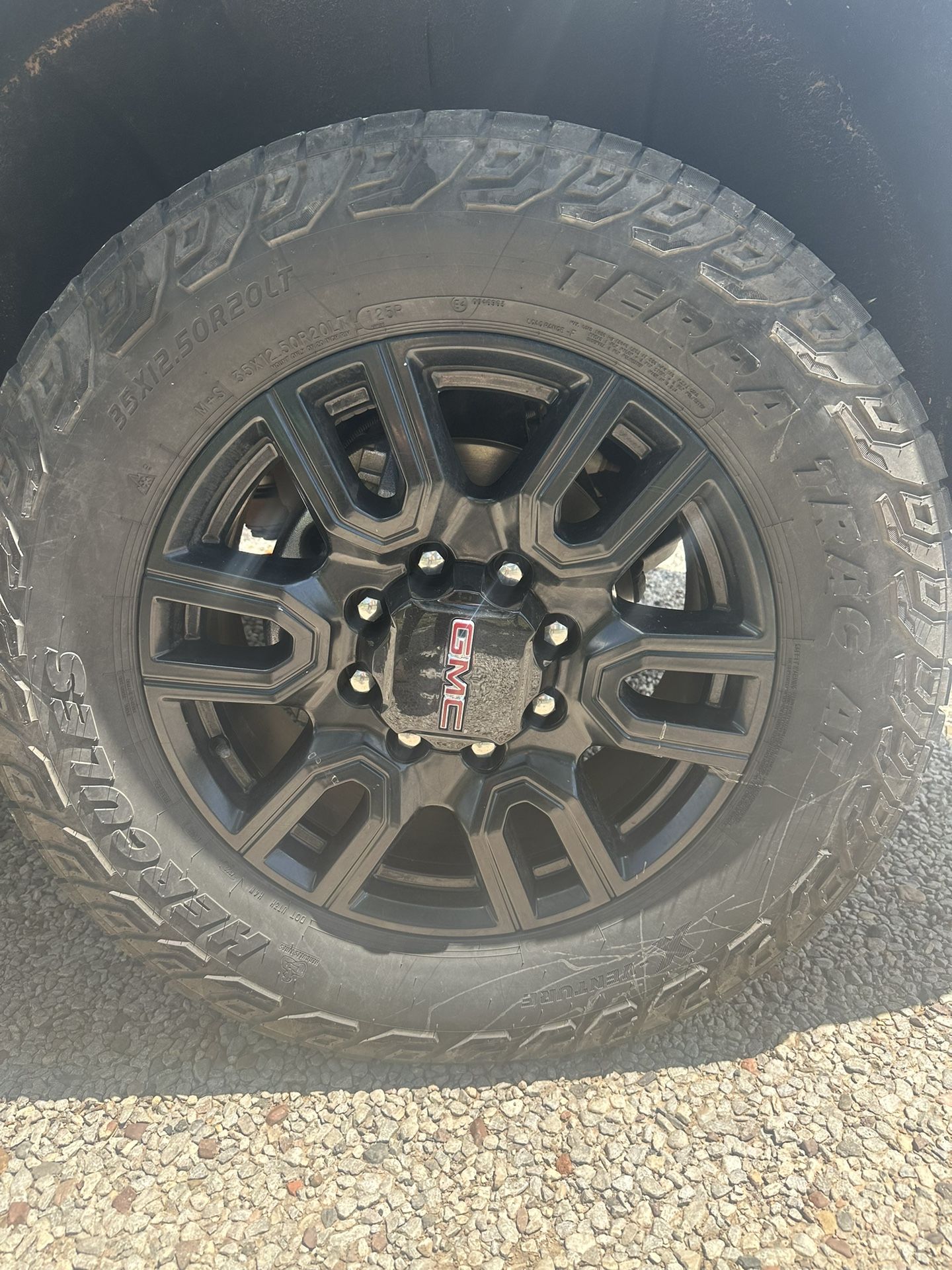Wheels + Tires - 2021 GMC 2500 HD AT4
