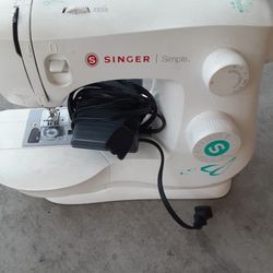 Singer Sewing Machine Brand New