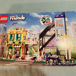 LEGO Friends 41732 Downtown Flower & Design Stores
