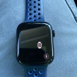 Apple Watch Series 8 With Cellular And GPS 45mm