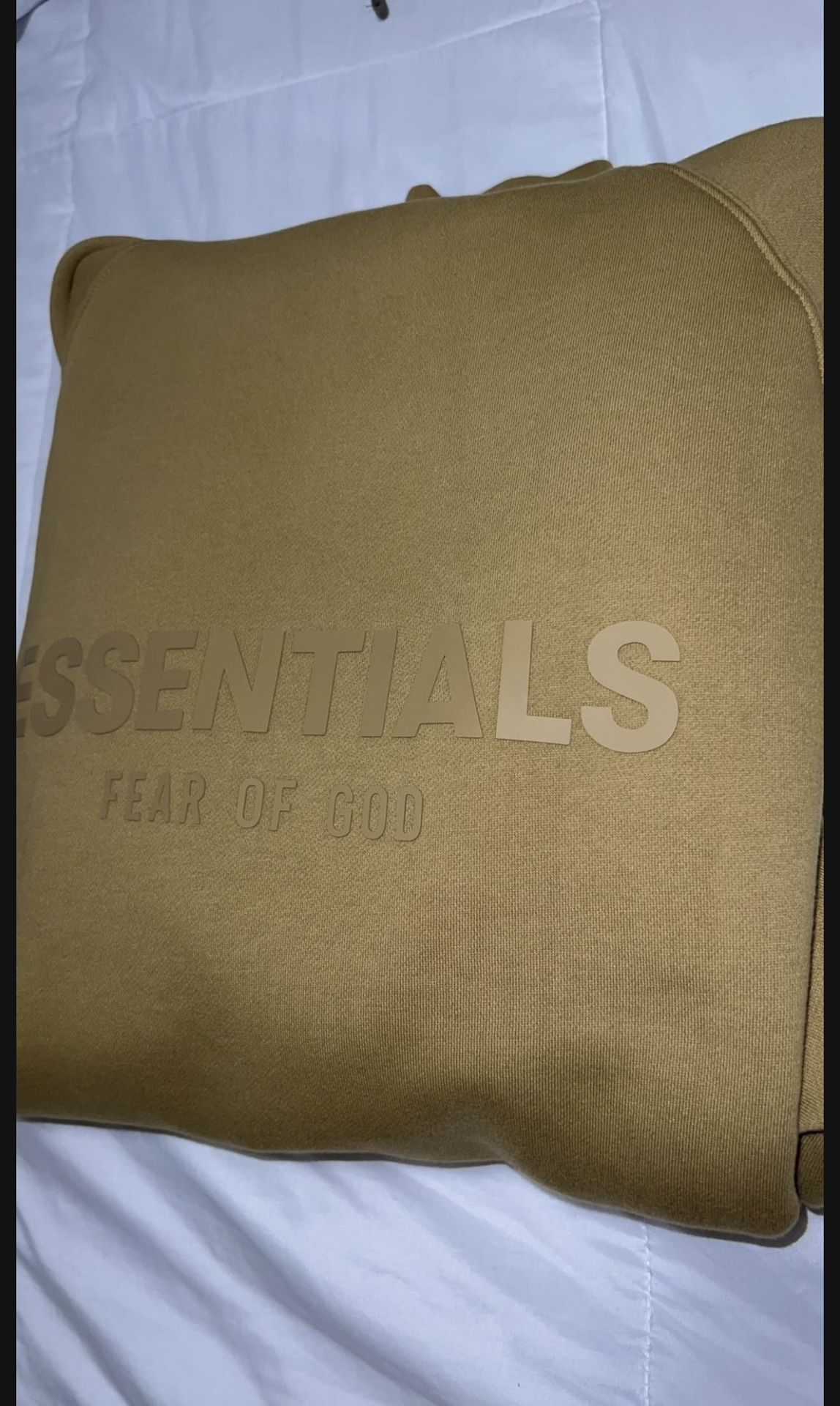Essentials Sweatshirts