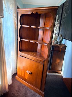 Corner shelf