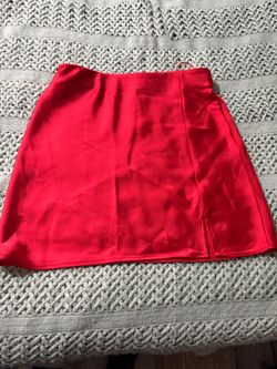 New  skirt size XS