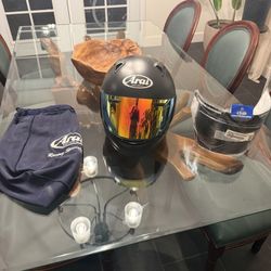  Arai Quantum-X Helmet (Black) + Tinted & Clear Visor 