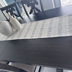 Dining Table Set
