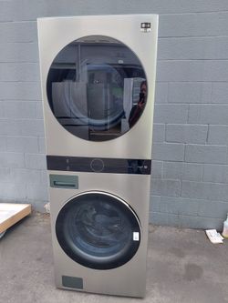 LG brand stackable gas washing machine, brand new