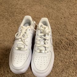 Nike Air Force One Grade School Size 4.5