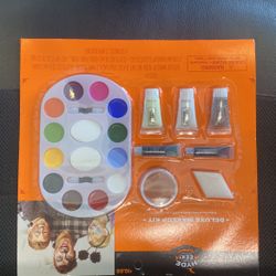 Famiy Deluxe Makeup Kit 