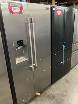 Frigidaire Professional PRSC2222AF Side-by-Side Refrigerator (Open Box / Scratch & Dent)