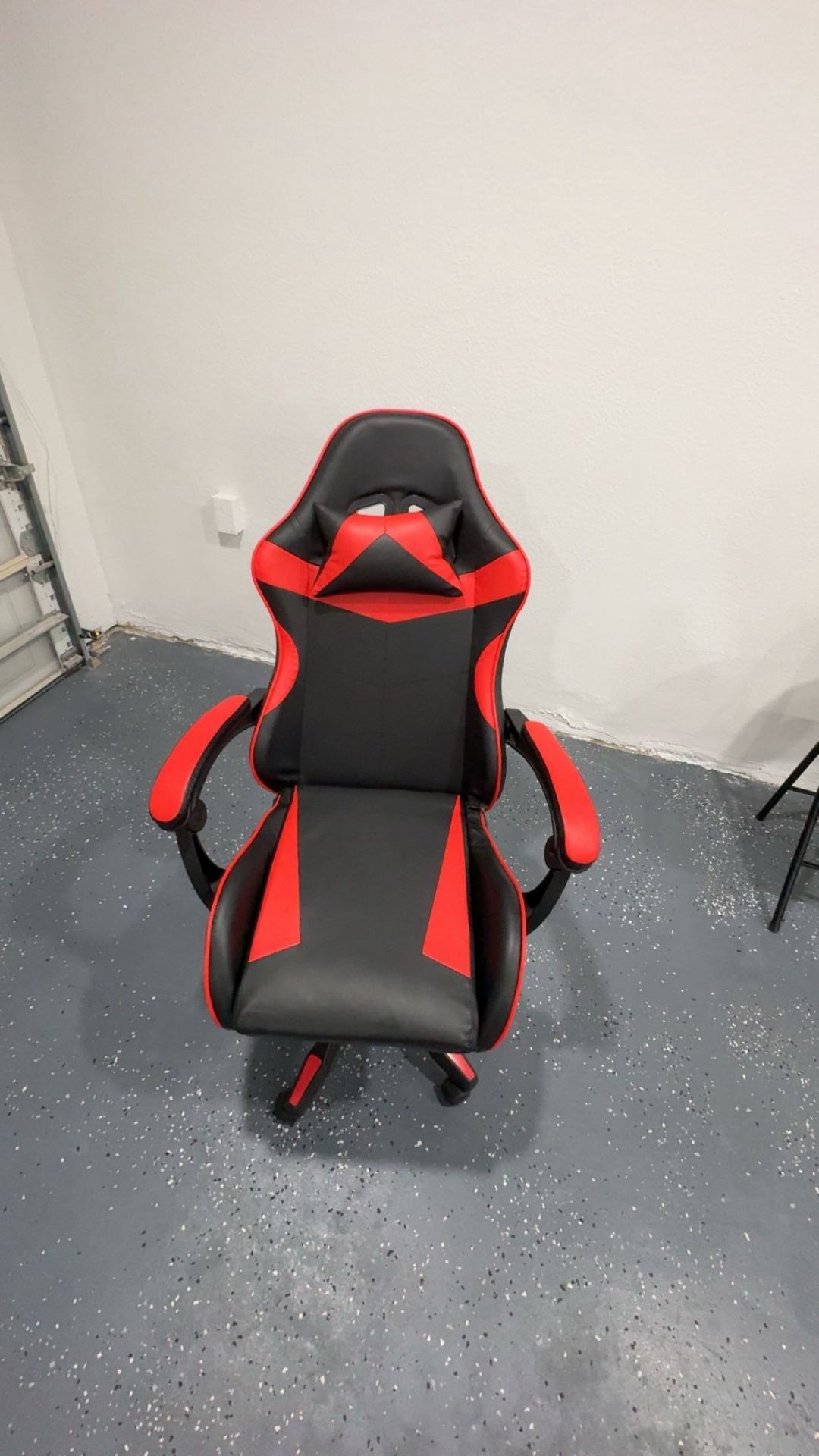 GAMING CHAIR