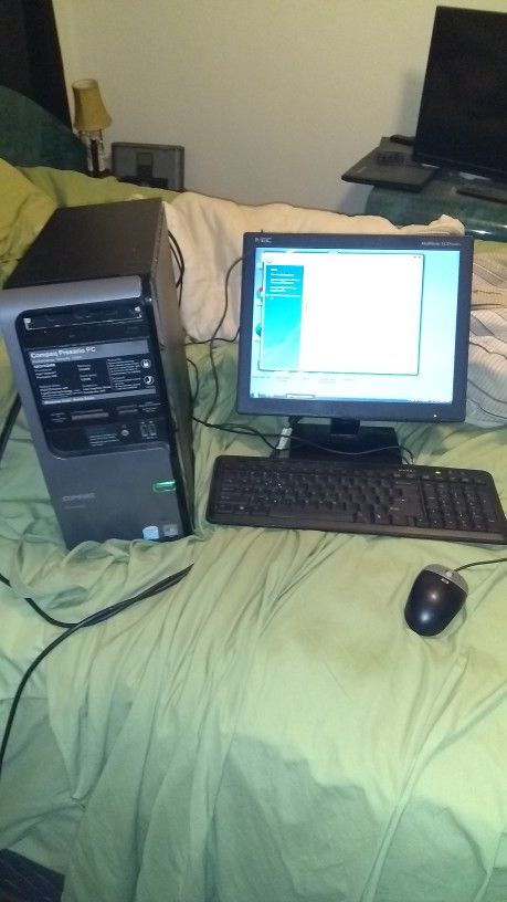 Desktop 🖥️ Computer In Good Working Condition. 